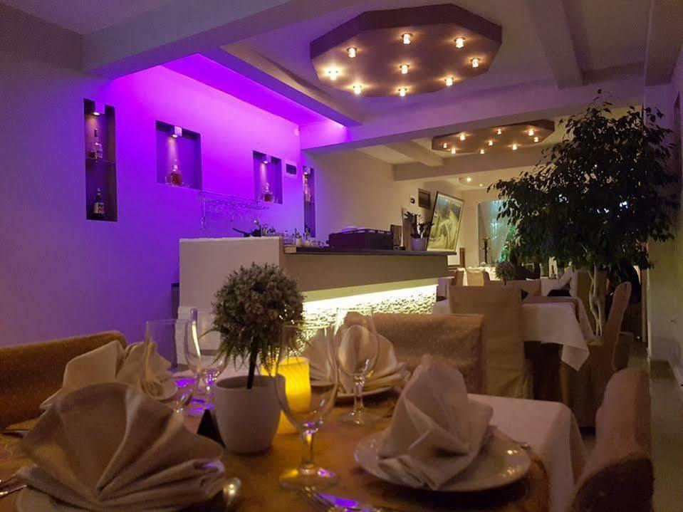 Hotel Ideal Ποντγορίτσα Εξωτερικό φωτογραφία
