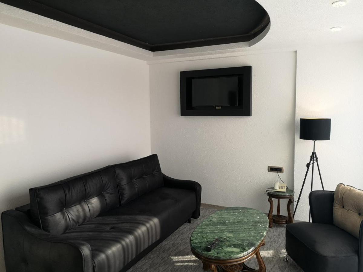 Hotel Ideal Ποντγορίτσα Εξωτερικό φωτογραφία